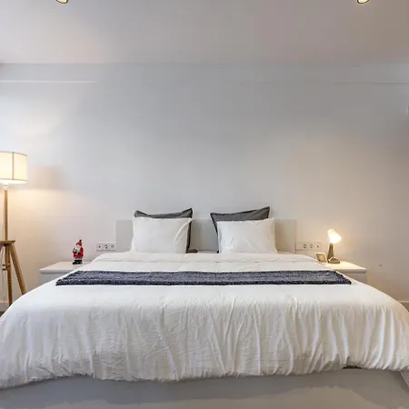 Luxury Loft 1br With Pool Apartman Barcelona