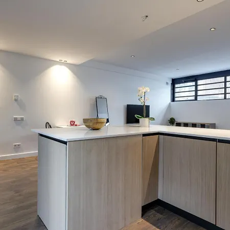 Luxury Loft 1br With Pool Apartman *